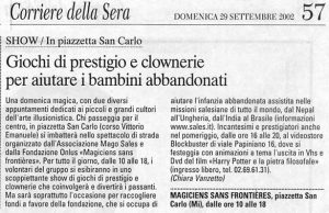 Giochi di prestigio e clownerie per aiutare i bambini abbandonati