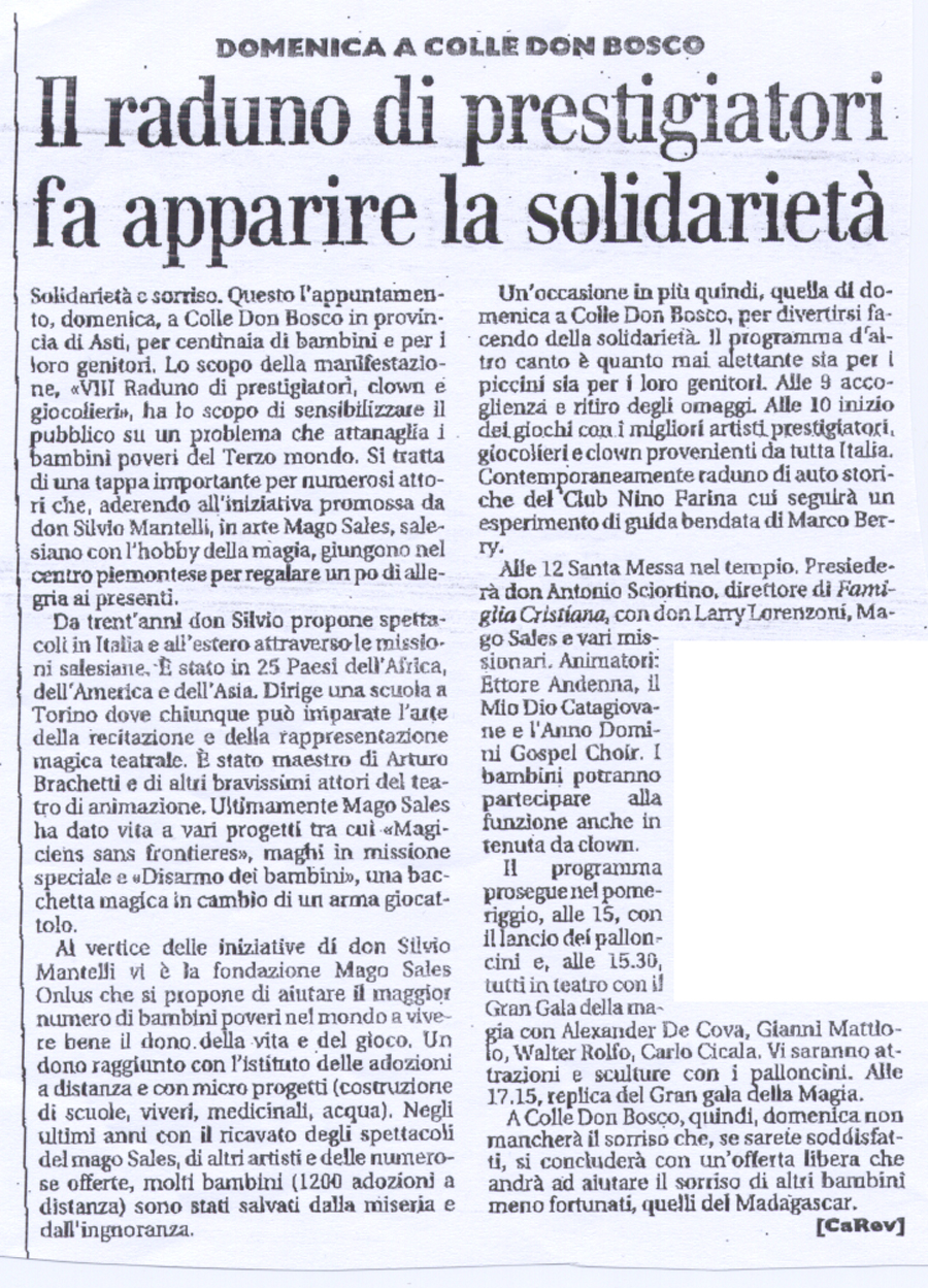 Ritaglio: Il raduno di prestigiatori fa apparire la solidarietà