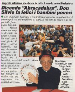 Dicendo “Abracadabra”, Don Silvio fa felice i bambini poveri