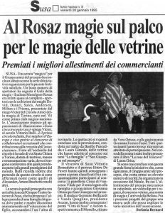 Al Rosaz magie sul palco per le magie delle vetrine